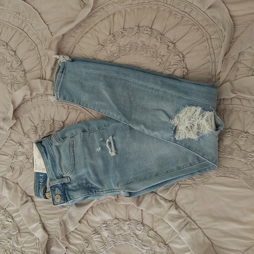 NWT American Eagle Distressed Jegging